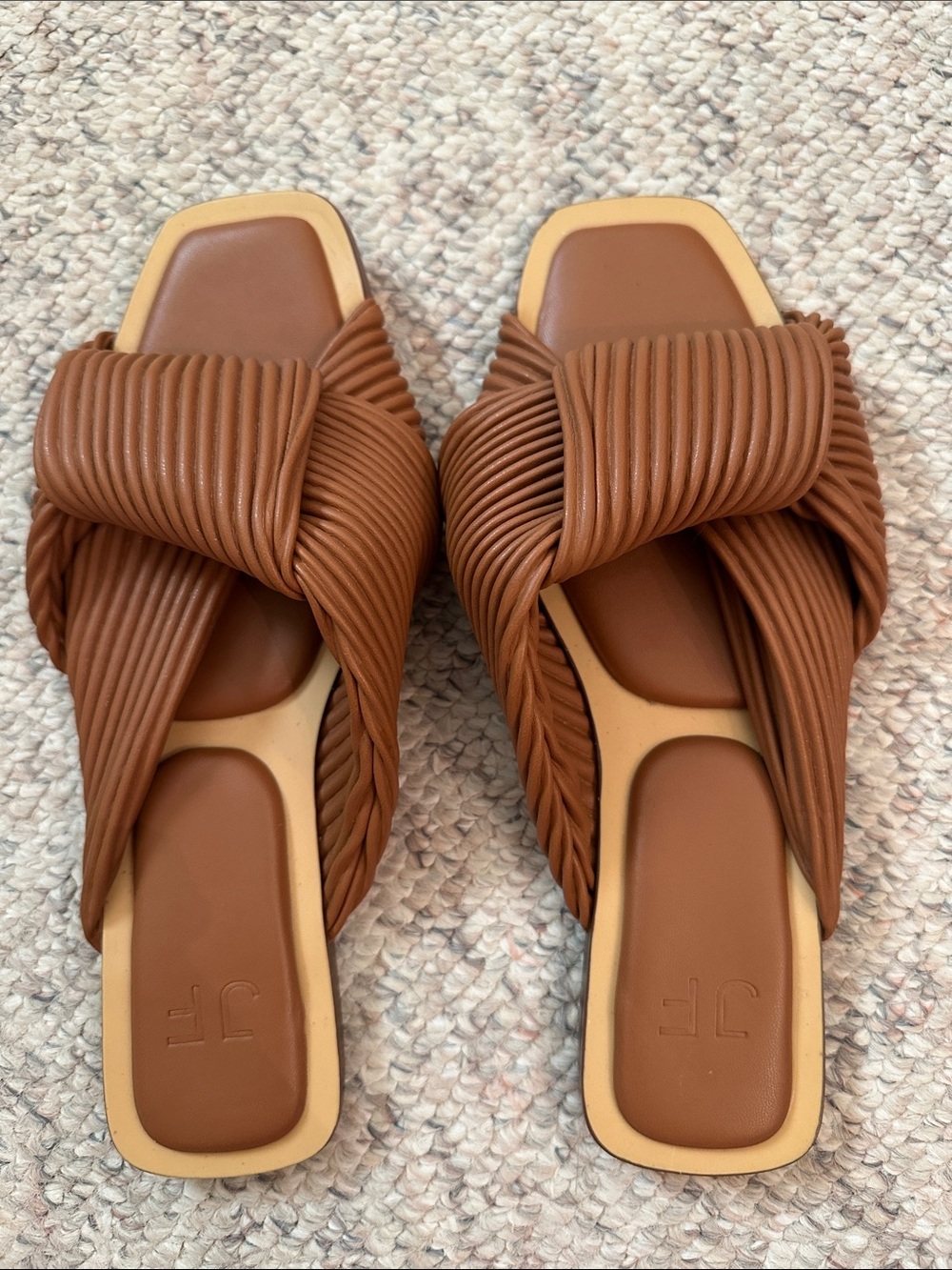 JF Joe Fresh Women’s Brown Knotted Slide Sandals new without box
